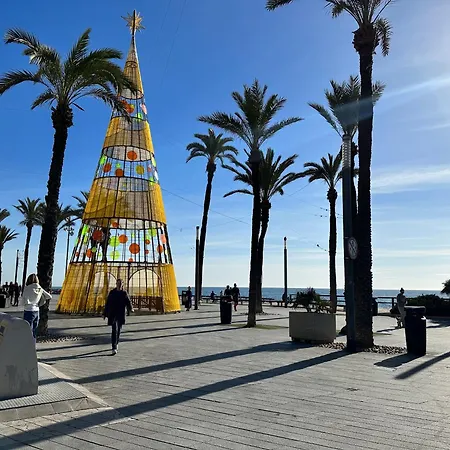 Homely Paseo Del Mar דירה